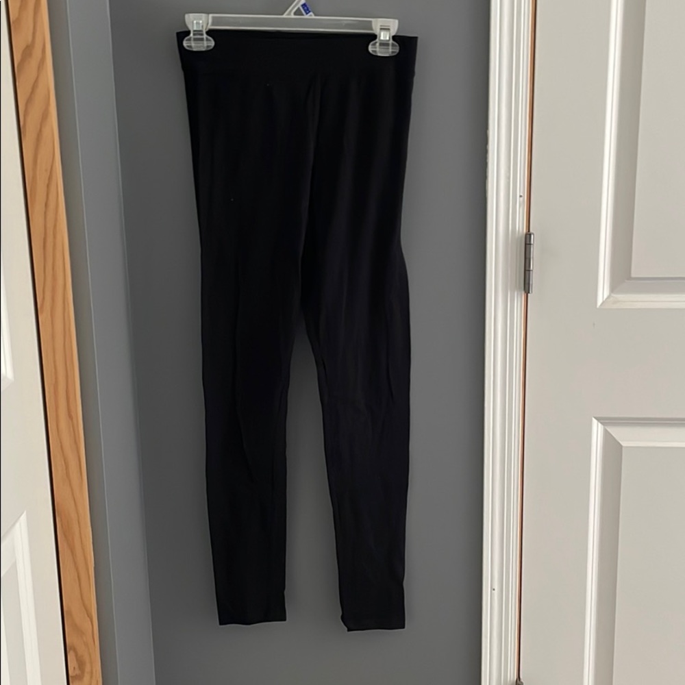 Forever 21 black leggings
